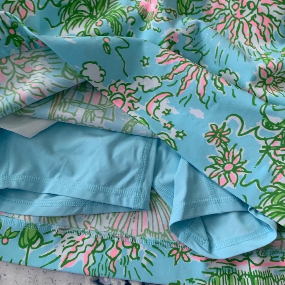 NWOT Lilly Pulitzer Luxletic Monica Skort - Picture 3 of 3